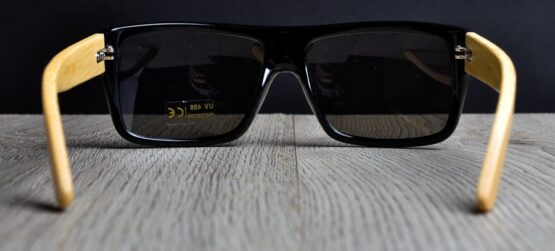Очила с преливащи стъкла